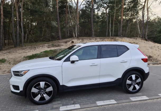 Volvo XC 40 cena 114900 przebieg: 47500, rok produkcji 2019 z Sulejówek małe 191